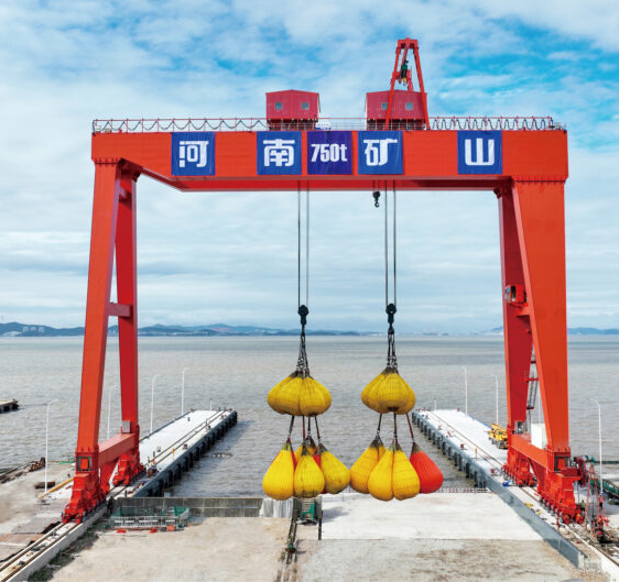 Engineering Gantry Crane (Bridge Construction)
